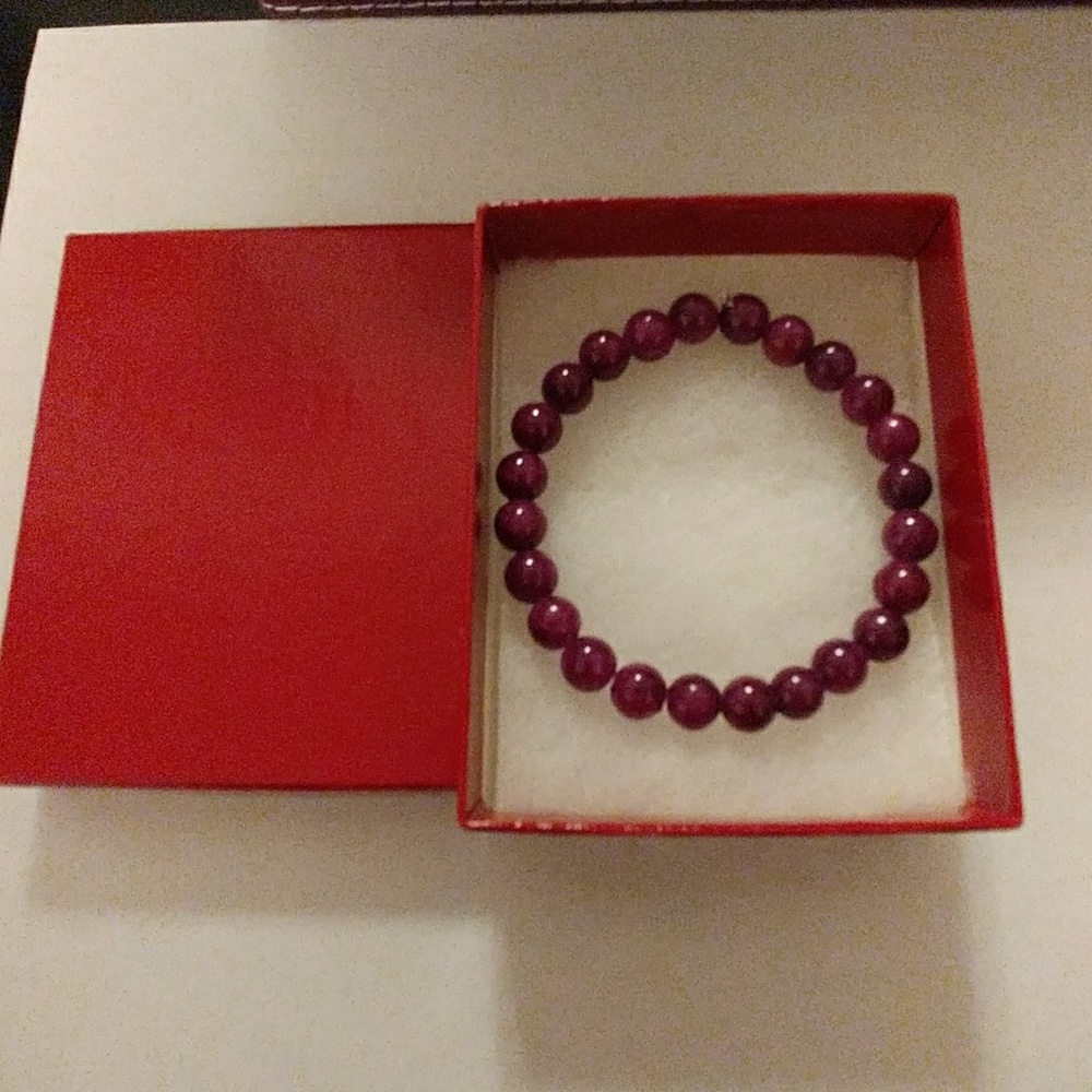 Violet Mountain Jade Stone Bracelet - Picture 8 of 8